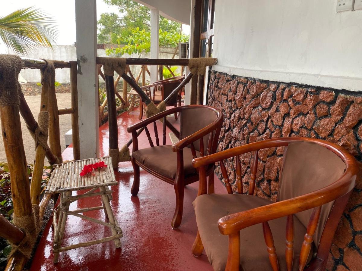 Menai Bay Beach Bungalows Unguja Ukuu Екстер'єр фото