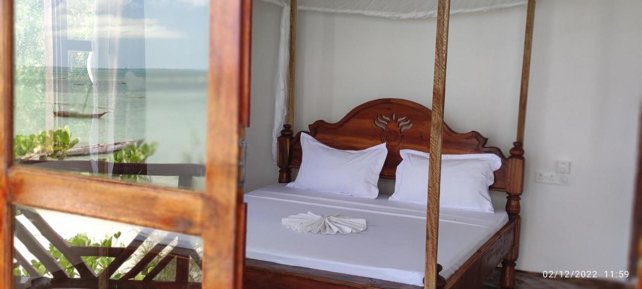 Menai Bay Beach Bungalows Unguja Ukuu Екстер'єр фото