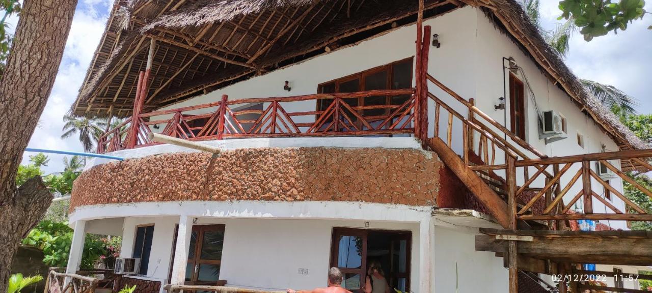 Menai Bay Beach Bungalows Unguja Ukuu Екстер'єр фото