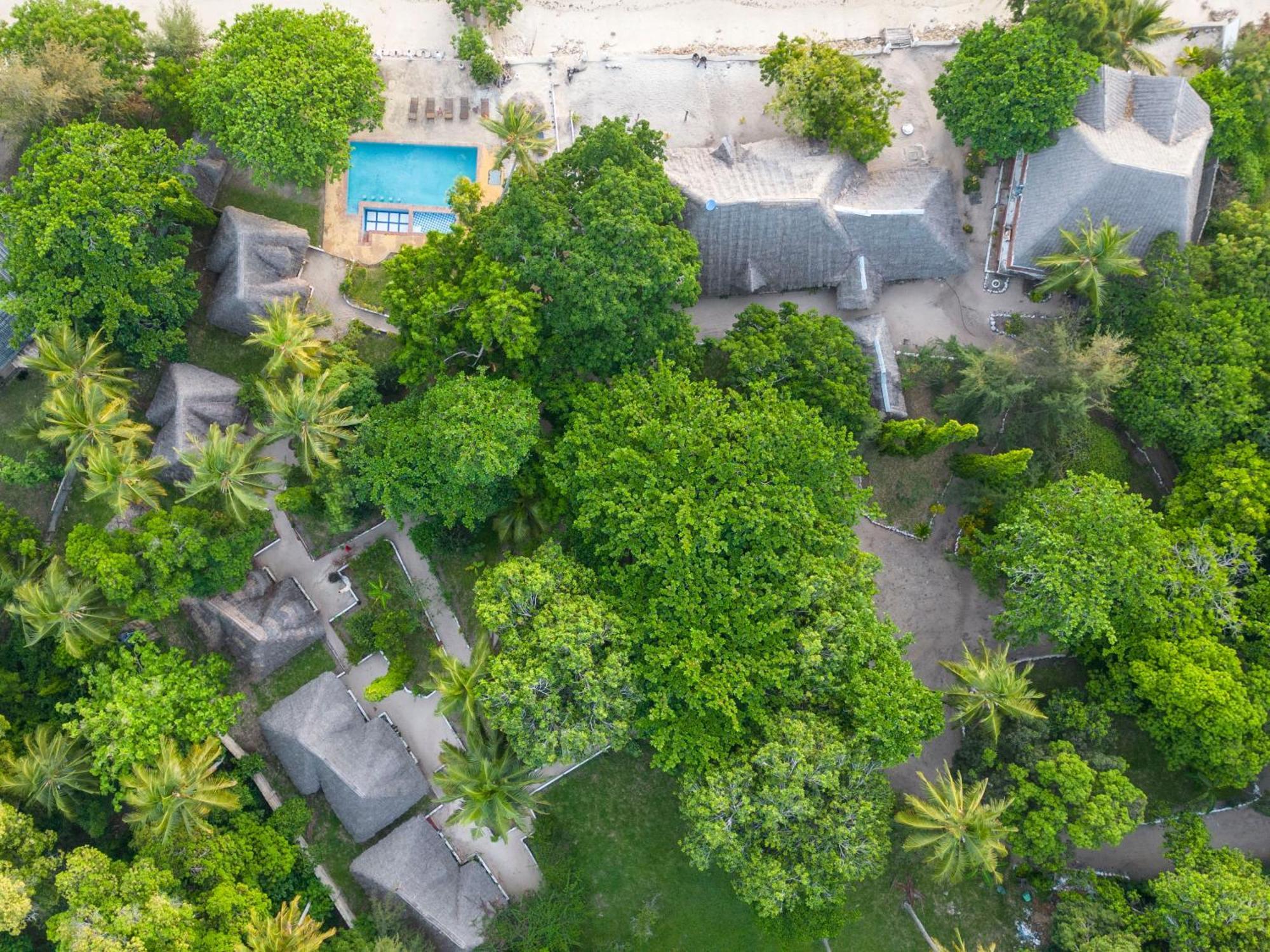 Menai Bay Beach Bungalows Unguja Ukuu Екстер'єр фото